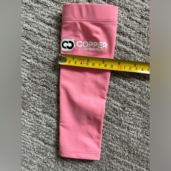 Copper Compression Copper + Zinc Elbow Sleeve. - Picture 3 of 4